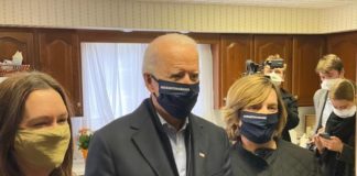 
			
				                                Joe Biden with his granddaughters Kelly Kingsley, on left, and Mary Clare Kingsley on right.
                                 Alexi McCammond | Biden pool reporter

			
		