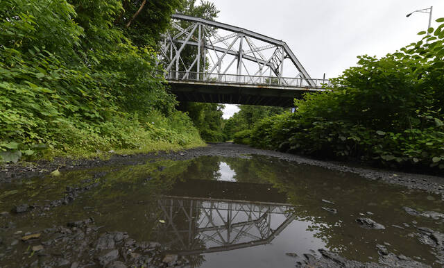 127926494_web1_TTL061819bridge2
Luzerne County Acting Manager Romilda Crocamo told council Tuesday its time to focus on replacing the county-owned Nanticoke/West Nanticoke Bridge over the Susquehanna River.
File photo
