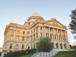 
			
				                                Luzerne County Courthouse
                                 File photo

			
		
